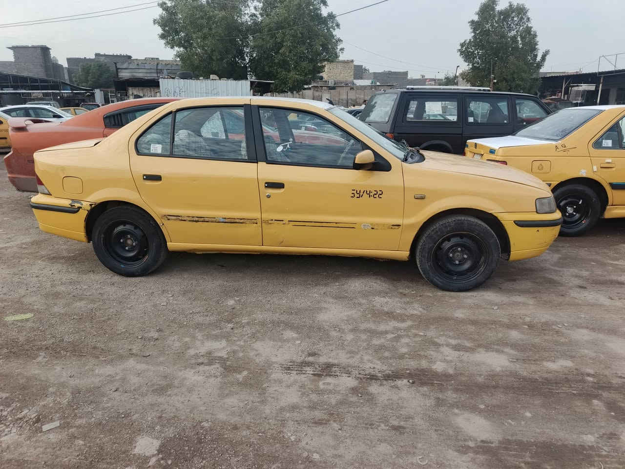 سلام عليكم سمند ٢٠١١ ناطقه سنويه ل٢٧ سياره حلوه ونضيفه مابيها قطره صبغ عله كد شبر يم الاشاره مال جاملغ لكدام من يم لسايق سياره مال بيت تخم تاير مكينه وكير فرنسي سياره شرط لتحويل  خير من الله مكاني بغداد شعب ***********
