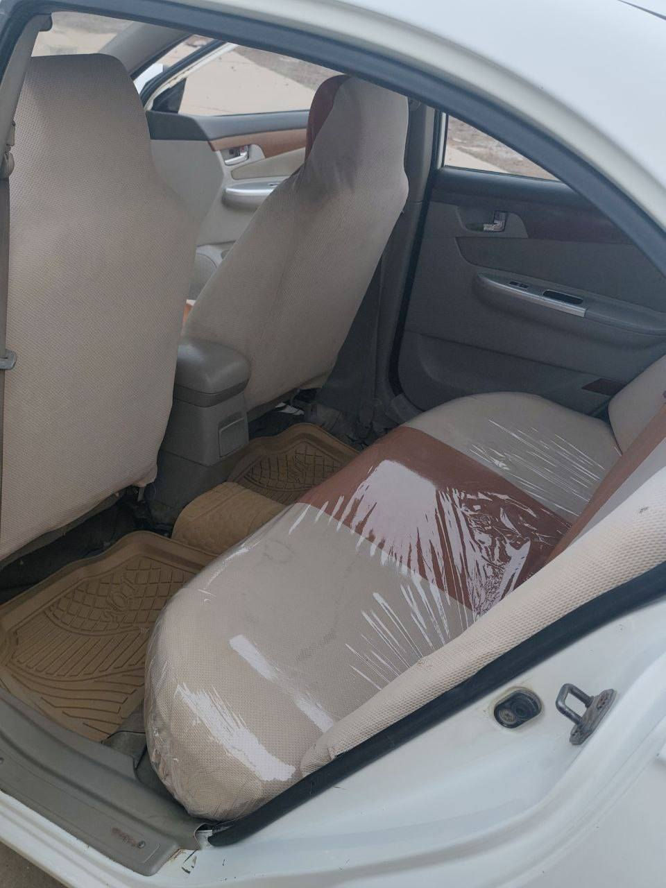 السلام عليكم
ليفان حجم ٦٢٠ للبيع 
سنويه ل ٢٨رقم واسط 
كير عادي اصل صدر جديد تخم تاير جديد باور جديد 
السعر ٥٠ وبيها مجال . المكان واسط _النعمانيه ***********
