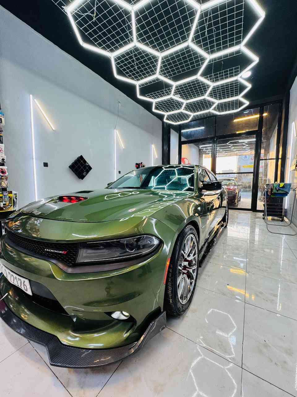 السلام عليكم سعر بلاش ماكو بكل العراق 219 قفل قفل مستعجل عل بيع 
جارجر 2022 Rt 5700 سوبر تراك باك 
بدون ايرباك بجم كبس ماشية 20 الف فقط 
السيارة زيرو شركة حجرات وسطيات كله بلاد 
الحادث بابتين ونص جاملوغ فقط بدون دواخل بدون ايرباك 
*فجوج بريمبو 
*كشنات حضن كنتارة
*LED متغير زرع 
*LED داخلية 
لايت زينون 300$ 
دوسات كاربون فايبر ولحية كاربون فايبر 
دفيوزر + سبايدر 
وهواي تفاصيل بيها 
العنوان ديالى الخالص هبهب 
 متوفر واتس ***********
