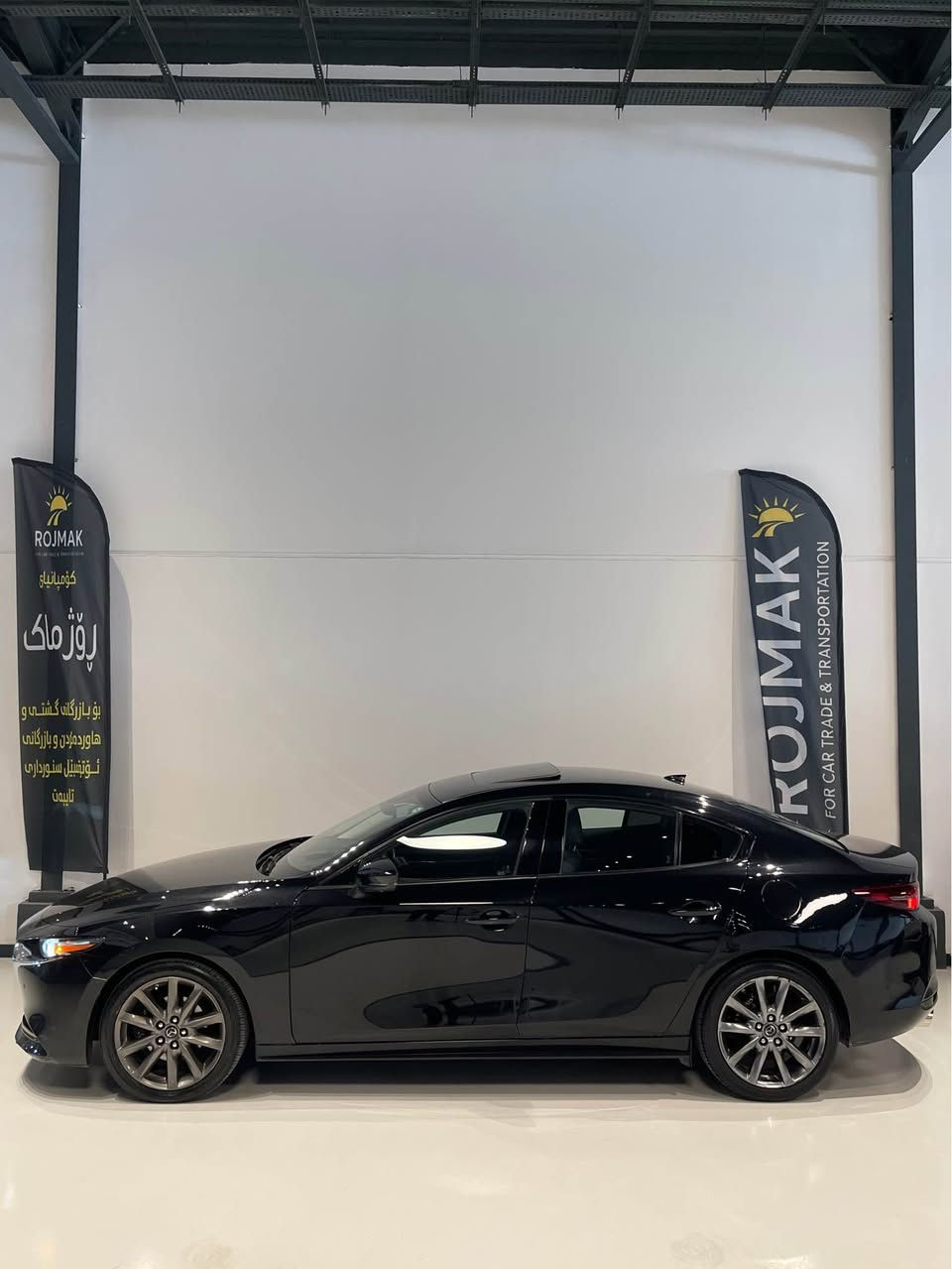 Mazda 3 premium plus 2021
فول فول مواصفات  - بەس بۆنیت بۆیاخە بێ ناوگرتن 
ئێرباگی تەقیوەو سستم کراوەتەوە — ٢٥ هەزار مایل ڕۆشتووە
ڕەقەم سلێمانیە هەموو شتێکی تازەیە — مەکینە ٢.٥ تۆربۆ یە
گێڕ و مەکینە و کارەبایی. و ڕادار هەمووی بەشەرت- ڕەقەم شانسیەکەم داناوە سێری دەعمەکەی بکەن -شوێن سلێمانی

‏JM1BPBDY8M1317914

***********
*********** السليمانية, العراق
