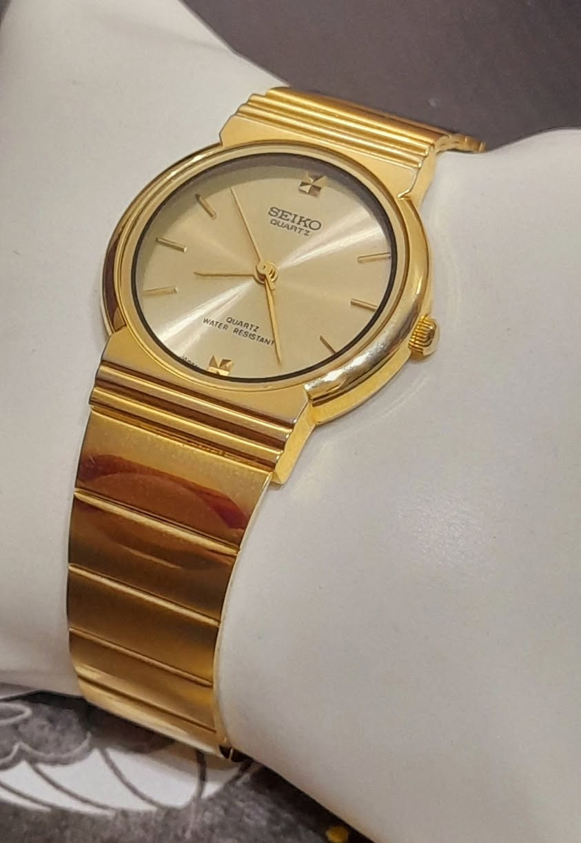 Costa silver 💥 
 سايكو ياباني اصلي كوارتز كلاسيك بطاريه حاله ممتازه كما هوموضح بالصور بدون مشتملات 😍😍
📌العنوان: طنطا شارع المديرية.
                 طنطا شارع الجلاء
جنوب سيناء. شرم الشيخ .السوق القديم مول تيران محل ٨٠
للتواصل والإستفسار على رسائل الصفحة أو واتس 01000188248

متاح شحن جميع المحافظات.
الدفع فوري .فودافون كاش أو عند الاستلام 

#كوستا_للفضيات #فضه #انسيال #احجار_كريمة #دلاية #Costa_sliver #silver_jewelry  #silver #ring #bracelets  #stones #gemstone #sale #watches #swisswatches #silverstone  #gift #Pandora 
#Fashion #fashionlover  #pandent  #sterlingsilver #pearls #jewelryfactory #manufacturer #silvermaker #daily #jewellerydesign


**إذا كنت صاحب هذا الإعلان وتريد حذفه لأي سبب، رجاءا أرسل رسالة إلى الدعم الفني**