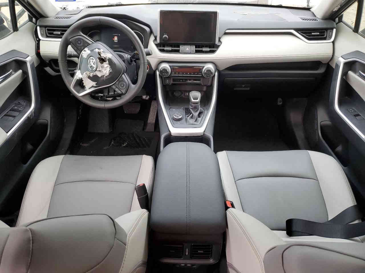 السلام عليكم راف 4 للبيع صور الحادث بلمنشور بدون رقم رقمها مجاني جميع المحافظات 
السعر :235 
للاستفسار اتصال بلرقم علما غير متواجد ع الفيس مكلف بلنشر 
***********
