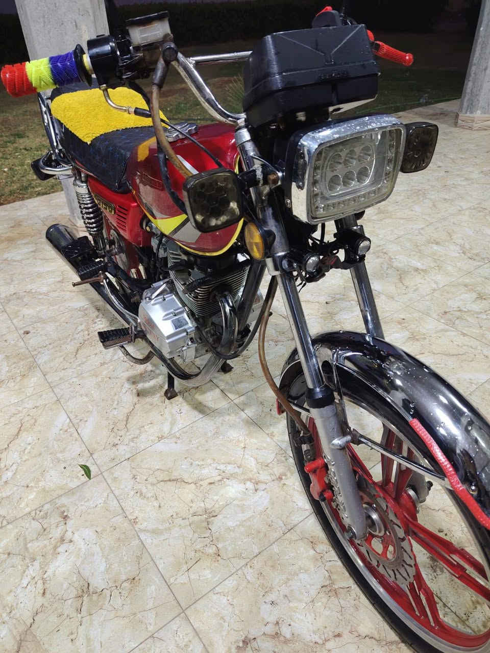 دراجه سيفان خمسه كير سلف هندر موديل 22خمس اوراق بيه فقط نمره ال الثالث متجي السعر 500وبيه مجال مكاني واسط العزيزيه قرب مطعم عبدلله السياحي الهاتف ‏‪***********‬‏
