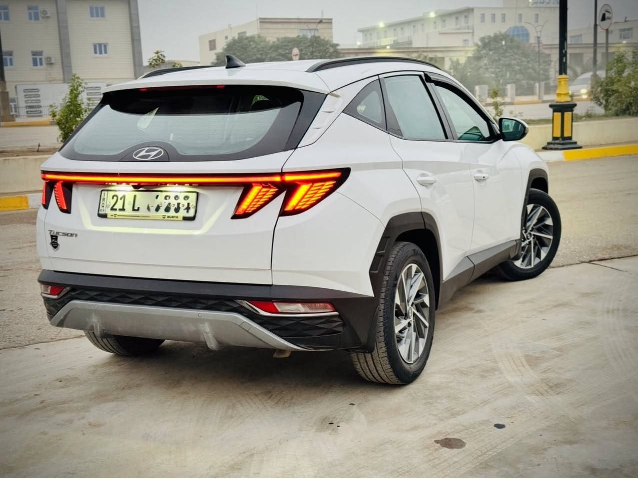 السلام عليكم ورحمه الله وبركاته

هونداي توسان 2024 

خليجي

رقم سليمانية تحويل مباشر 

سنويه لغايه ٢٠٢٩ وهزه جديدة  

مكفولة كفالة عامة سونار مرفق مع الصور

عدا الي مأشر من ضمن الصور 

ماشيه 48 كم

 مواصفات 

حجم المحرك 200‪0 

شاشه ديجيتال

بصمة   

تشغيل عن بعد

‏AIRBAG عدد 2

سايد بريك بصمه 

بك لايت LED

كروس سرعه

اوتو هولد

مري شفط 

ثلاجة 

مقاعد امامية كهرباء 

بردات ابواب خلفية 

حساسات امامية وخلفية

حساس كشنات

تحكم مقود كامل

بصمات عدد 2 

انارة ترحيب

نقطة نزول منحدرات. 

نظام مانع تزحلق 

شاحن موبايل واير ليس  

اشاير بالمري والمري قابلة للطي 

درايف مود

‏(Normail - eco- sport t) 

السعر 217 وبيه مجال بسيط للشراي الجاي

مكانه ديالى بعقوبة

الخاص مفتوح

للاستفسار ***********
