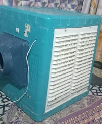 للبيع حجم 2ونص  السعر 100 نضيفه  وعل الفحص  كفائات السيديه قرب قاعة بغ...