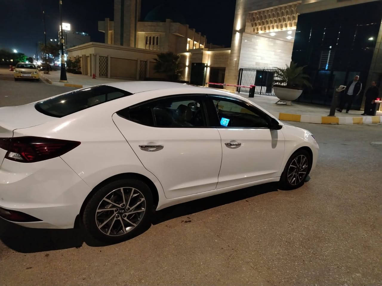 سلام عليكم النتره رقم بغداد فول سيار مكانه نجف سعر 155تصل عله رقم وخادم مالكهه نجف موديل 20 بيهه شبرين صبغ بل بنيد فوك الايت صوب ساق تعال خاص ادزلك سونار***********
