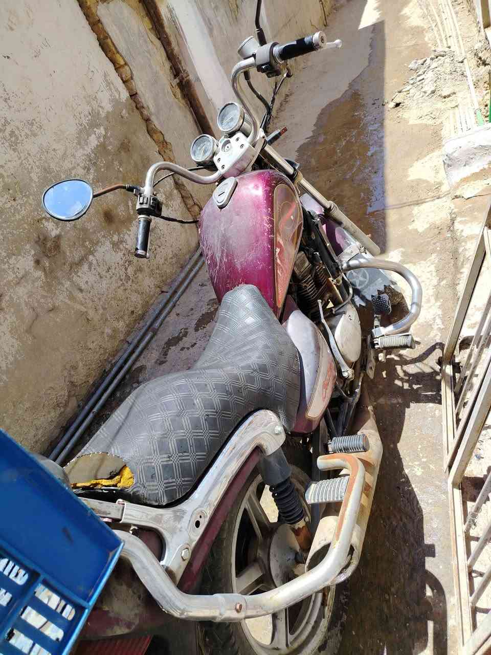 السلام عليكم ماطورات للبيع ابيع كوم حديد 👍
هارلي العطل ماله رولة بس سعره 150 قفل 
دايلم شغال بس يرادلة تجفيت بي دخانه سعره 150 قفل 
هوسنك شغال محركه اخرس بس تانكي مو ماله سعره 150 
ملاحضة❗لحد يراسني وينزل من سعر ترى قفله اي مجال مابيه


**إذا كنت صاحب هذا الإعلان وتريد حذفه لأي سبب، رجاءا أرسل رسالة إلى الدعم الفني**