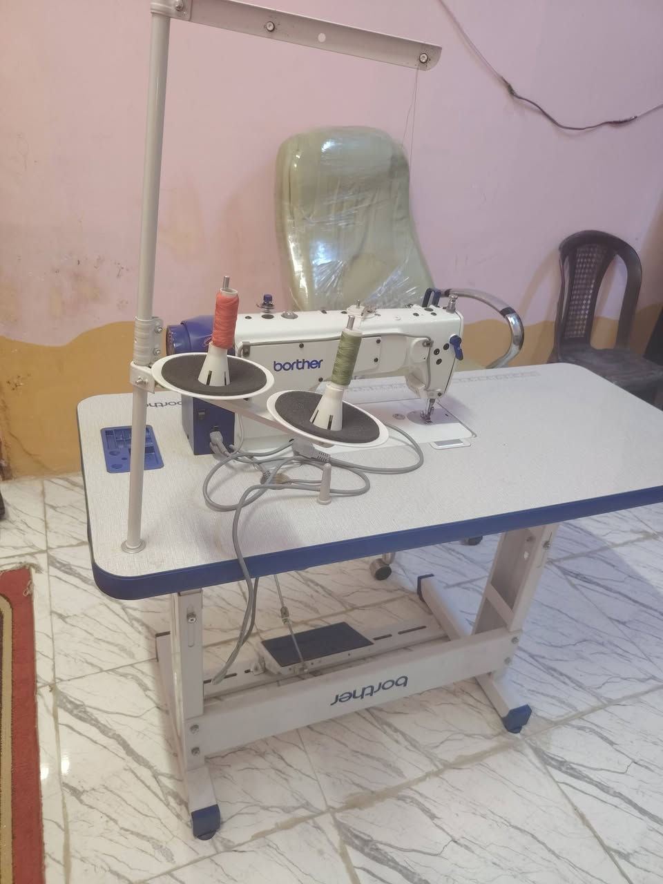 سلام وعليكم مكينه خيطه مامستخدمه جديده كلش سعر ٣٠٠ خور زبير شارع علي مفتح ***********وتساب فقط
