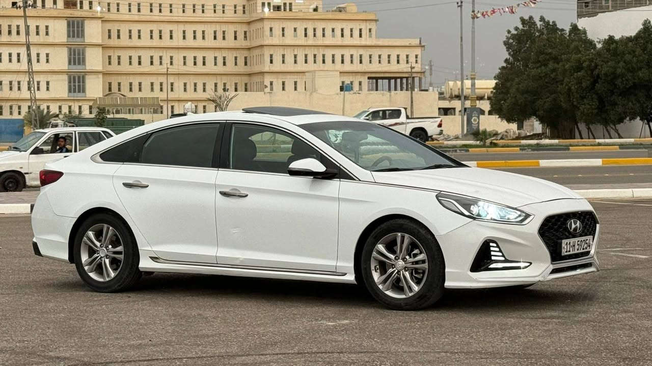 سوناته سبورت  موديل 2018سعر 133وارد مريكي بدون حادث داخله كلين تايتل مكفوله من كلشي بل عراق بيه جاملق وباب اثر شخط  وبيه تكشير بصيط والباقي مكفول كفاله من صبق وضربه وتبديل سياره جديده بمعنى  الكلمه ماشيه 81 موصفات فول واحد على واحد فتحه سقف شاشه كبيره كامره دواره تحكمات ستيرن بصمه تشقيل بصمه ابواب كشنات تدفه كهربائي حساسات خلفي أمامي نضام رادار  شاير بل مري لايت زنون محرك وكير مكفولات محرك 2400حداديه زيرو تخم تاير جديد تبريد ثلج مكان السياره كربلاء المقدسة الستفسار اكثر تصال***********
