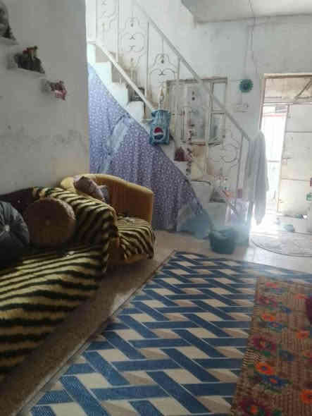 223
دار للايجار  (50 متر) حي النداء
شارع 60 الاول قرب ابو الكاشي
السعر الايجار 200 الف 
يحتوي على طابق واحد
 غرفه   مطبخ   صاله   ، صحيات
خزان   سخان   ماطور. خط مولد 
ـــــــــــــــــــــــــــــــــــــــــــــــــــــــ
بيت نضافه وسط كلوله من طرف علي علي امانه ابو فاضل  
للاستفسار ..***********
***********
