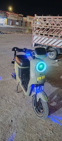 دراجة R9 2026 خمس بطاريات دراجة جديدة بمعنئ الكلمة  450 وبيها مجال  07...