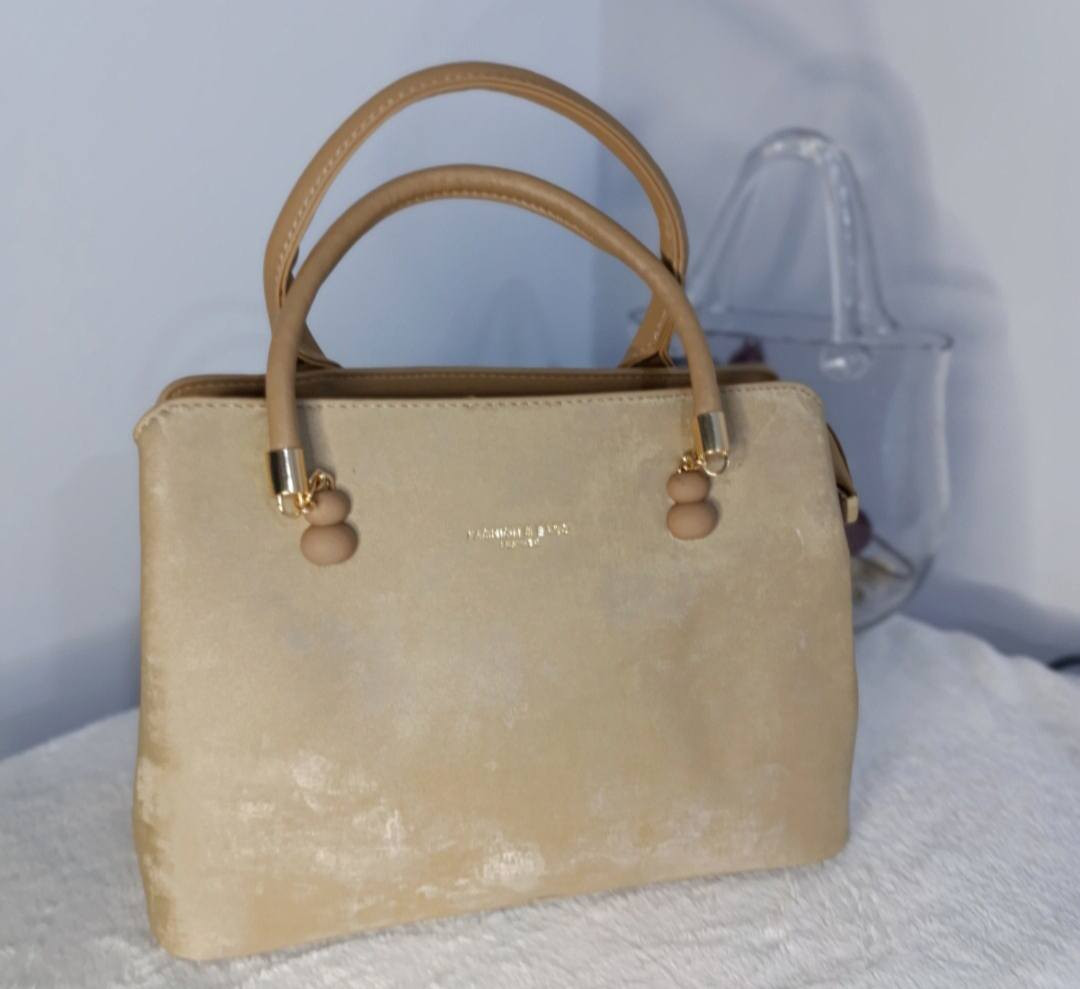 عروض تجننننن لا تفوتكم....
اسعار تجنن موديلات روعه....
 .. توصيل جميع محافظات العراق 3 الاف فقطط... اي موديل يعجبج دزيلي صورته واصوره لكم من دواخل بالكامل 💕💕💕💕💕💕💕....
كل 3 قطع وفوك توصيل مجاني 🔥🔥....
جديددد مو باله😞.....


**إذا كنت صاحب هذا الإعلان وتريد حذفه لأي سبب، رجاءا أرسل رسالة إلى الدعم الفني**