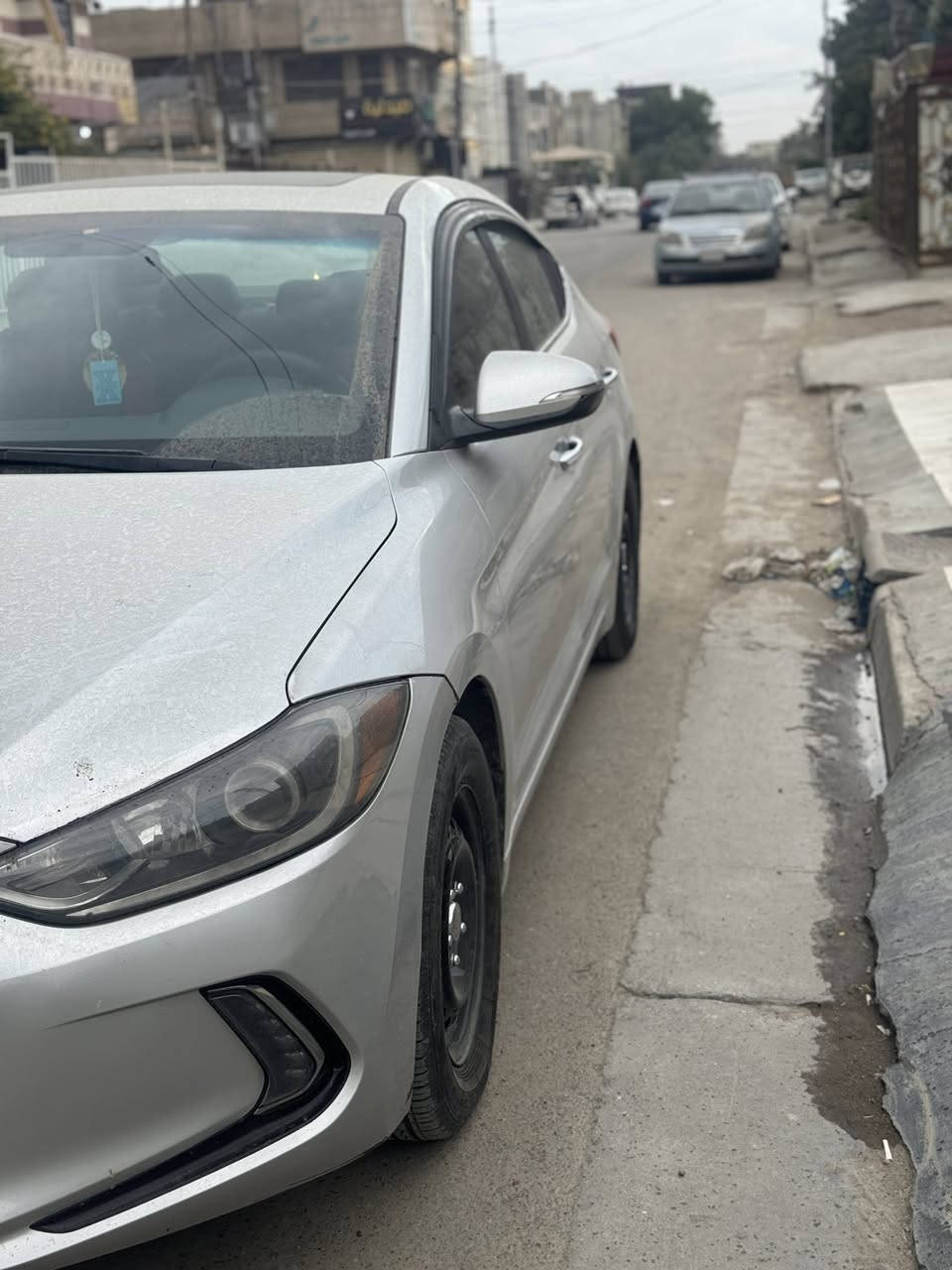 سلام عليكم خاص مغلق رجاء نتصال فقط
مكان بغداد. ***********
السعر 127
النتر موديل. 2017 موصفات لمتد 1+1
وارد آمريكي صور حادث قبق جنطة صور مرفقة بدون يرباك. سونار مرافق ماشية 83.
سيارة فقط حادثها الباقي مكفول من البارد كير محرك حدادة مكفولة جاهزة كل نقص مابيها.
موصفات. بصمة. فتحة كشنات جلد كشنات خلفية تدفى يدات نيكل رادار جانبي كشن كهرباي. ويل كرم ثلث يكوات شاير مري كشنات تدفى تبريد. تشغيل عن بعد كامرة دوارة شاشة. حساس خلفي امامي نحكم ربع جهات مثبت سرعة سستم سمعات حجم المحرك 2000 دوش المرغوب
