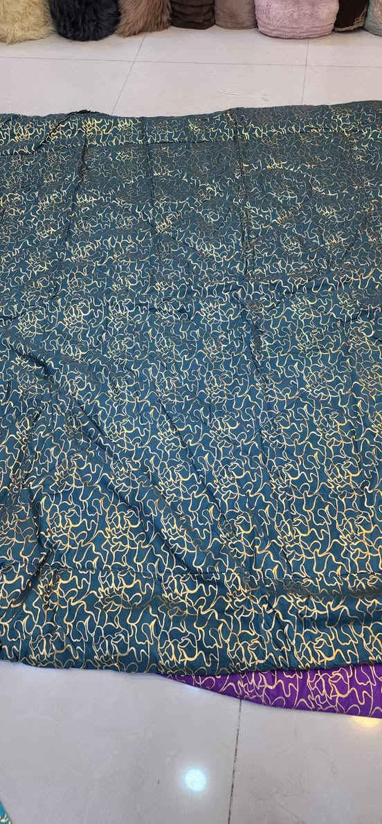ملحف نفرين مذهب وجهين ساده مذهب عرض خاص 
السعر قطعه ١٠
مفروشات المصطفى شارع الكماليات


**إذا كنت صاحب هذا الإعلان وتريد حذفه لأي سبب، رجاءا أرسل رسالة إلى الدعم الفني**