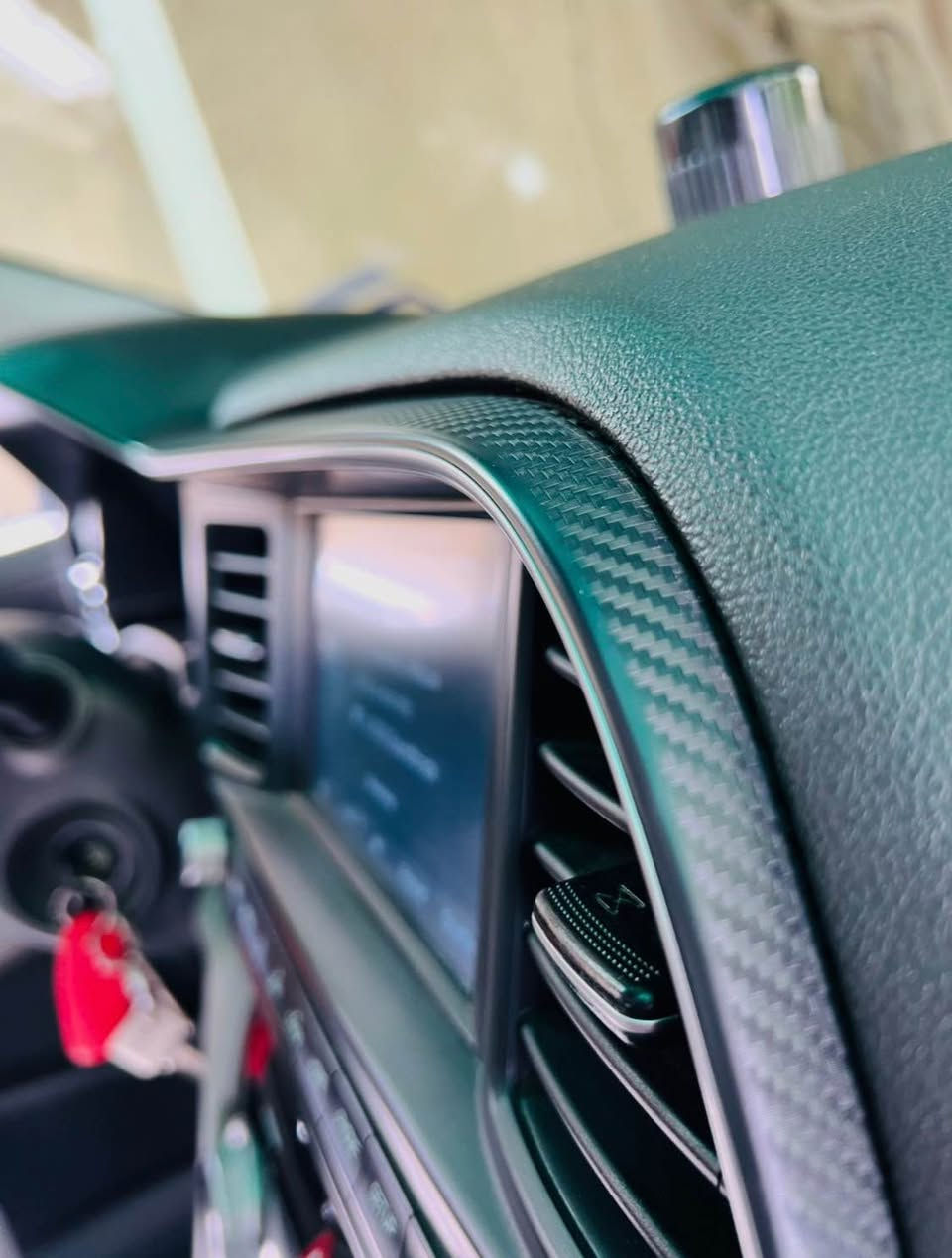 هيونداي إلنترا 2019
مكاني بغداد السيارة 
رقم أربيل 
 لون فيلي 
محرك 2000 دوش 
كير AT 
محرك و كير مكفولات 

السيارة وارد أمريكي بضرر خلفي فقط (صندوق ودعامية) الصور مرفقة بالمنشور 
بدون أير باك 

السيارة بأمريكا ماشية 59,000 ميل حالياً 78,000 ميل 

السونار الموجود بالمنشور سويتة من اخذت السيارة ب ٢٠٢٣ ، ضيف عليه طخة خفيفة بالهلال الأيمن الخلفي 
السعر  138 ورقة 
للاستفسار الاتصال على الرقم: 
[ *********** ] بغداد, العراق
