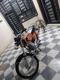 دراجه موديل 25 اوراق سكنر  خير من الله الدراجه ب600وبيها مجال 07754342...