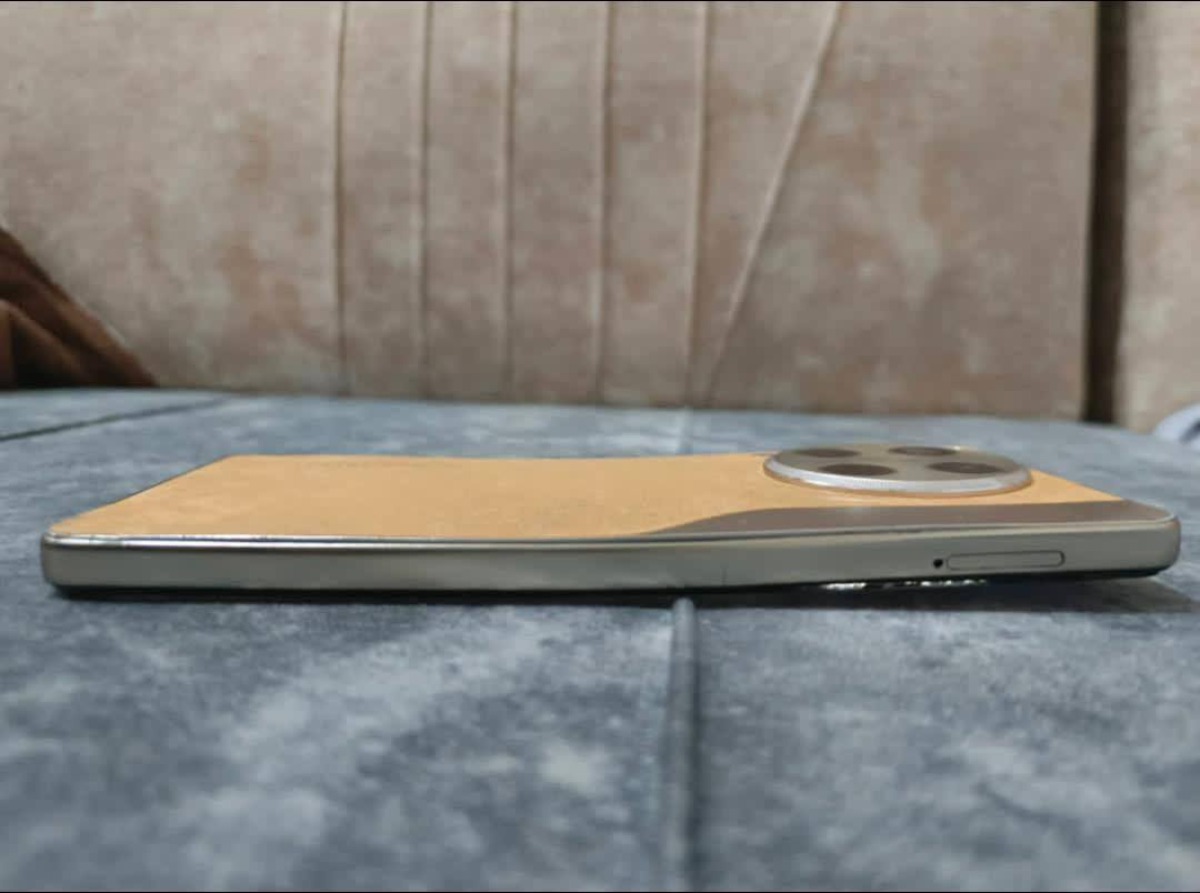 ‏للبيع جهاز TECNO CAMON 30 سعة 256GB رام عشوائيه 8
‏الجهاز نظيف وشغّال بصورة طبيعية
‏90 فريم بوبجي
بطاريع 5000 ملي امبير
شحن سريع 70 واط 
‏الشاشة فيها كسرة
‏الشاصي بيه ميلان خفيف.
‏
‏باقي أمور الجهاز تعمل بشكل جيد .
عنواني بغداد  غزالية يوجد توصيل


**إذا كنت صاحب هذا الإعلان وتريد حذفه لأي سبب، رجاءا أرسل رسالة إلى الدعم الفني**