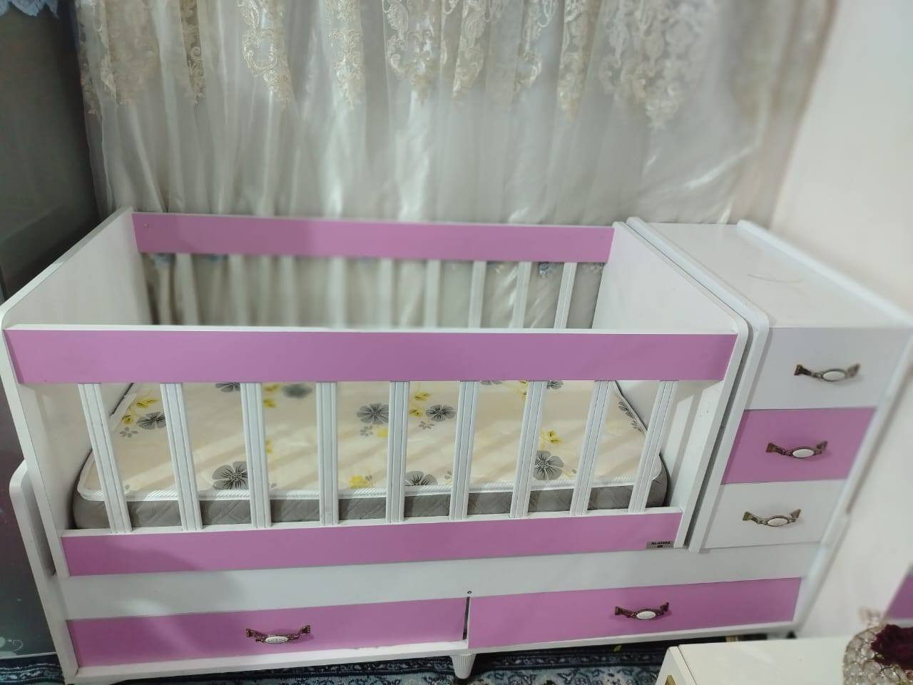 سرير طفل نضيف ويا دوشك مستخدم قليل السعر 100بي مجال
العنوان فلوجة استفسار ع رقم ‏‪***********
