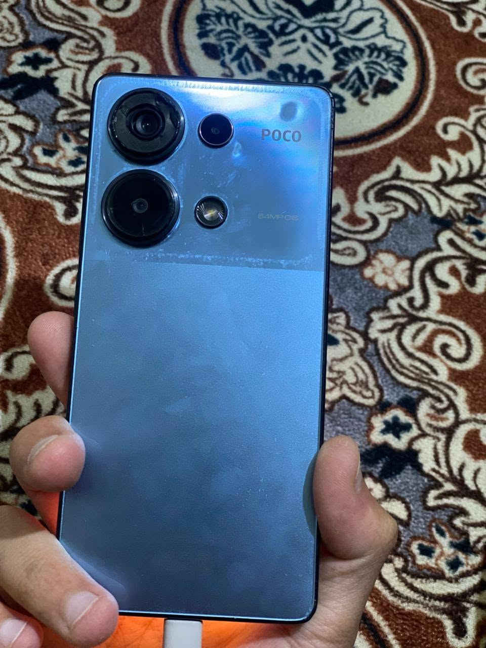 POCO m6 برو
(بيع او مراوس) 
بطاريه 5000
ذاكره 512
فقط مكسوره الجام مال الكامرا
السعر: 170
هـ ***********
