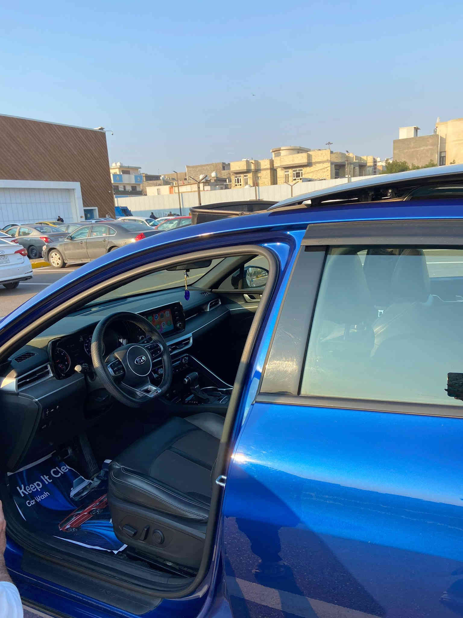 🔹كي فايف جيتي k5    2021فول مواصفاتت للاخير🔥  بدون ايرباك بدون دواخل براكيت راديترتت بلادي حادث طخه بخشم البنيد فقط   صور الحادث مرفقه بلمنشور سياره مال دكتوره بئسمه  سعر السياره ١٧٨$وبيها مجال 
بنوراما 
كشنات حضن
اوتو هولد 
شاشه كاربلي
تحديد مسار
قيادت ذزتيه
اورو هولد
ربريد ثلج
٣ انضمه قياده 
وهواي مواصفات العنوان منصور***********
