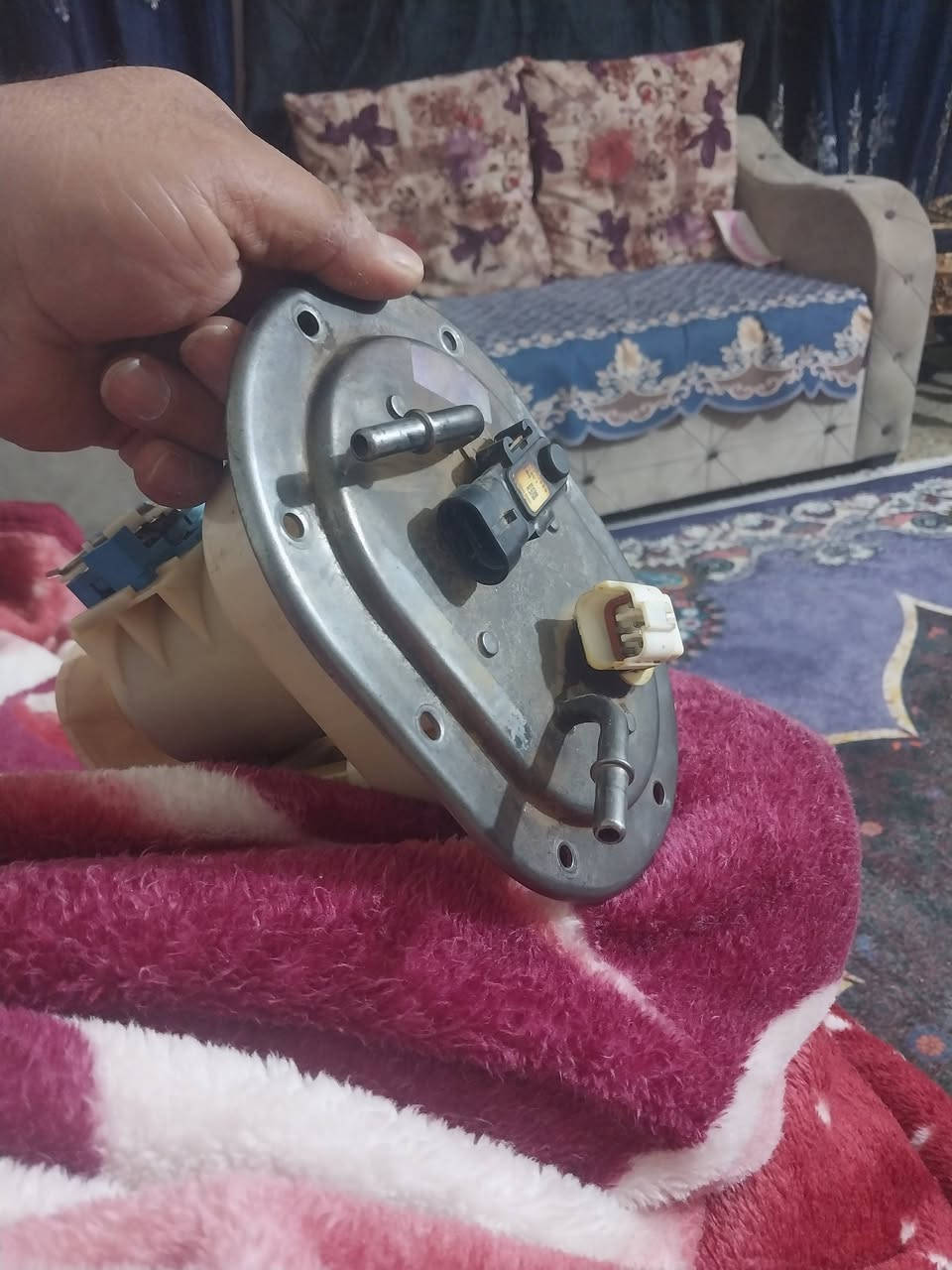 السلام عليكم غراض للبيع مال كيا سبورتج العينه كيجات 70/والعبوه فيت بم 70/شباك 35/شاشه اي سفن جديده امانةالله ورسوله استخدام شهرغراضها كامله مع الكاميرا قياس 9انج اخوان الشراي يتصل ويدلل مال تفصيخ كله اصلي امانةالله ورسوله الاتصال على رقم الهاتف  ***********العنوان بغدادالمحموديه
