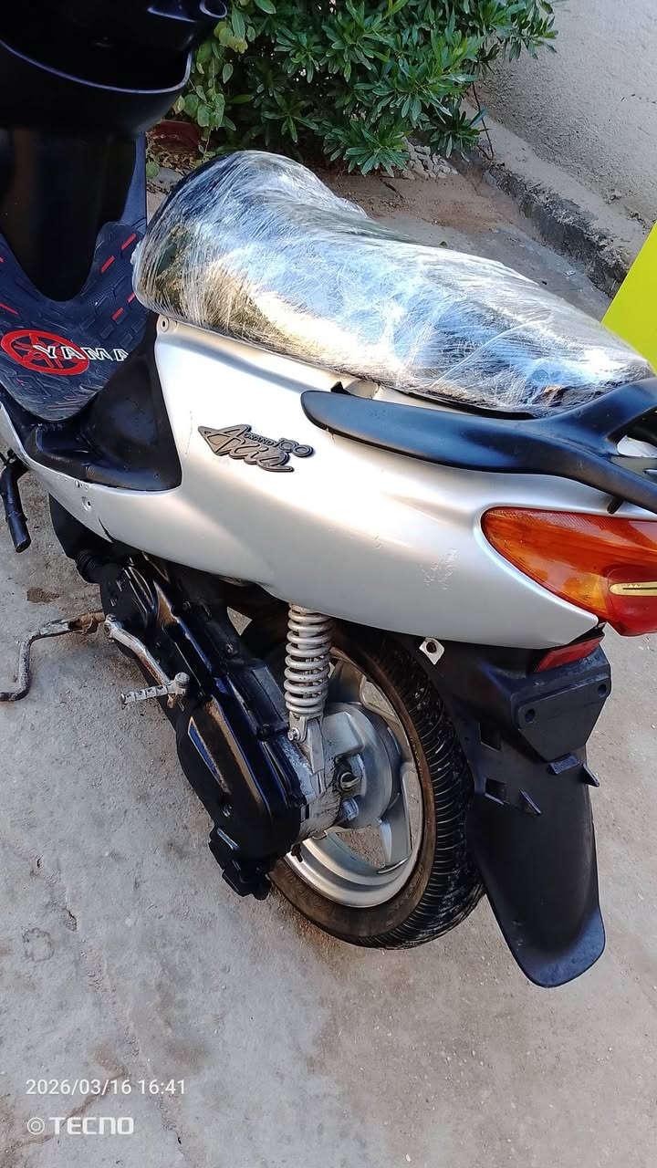 للبيع اكزز سرعه 100 سلف هورن ليت بك ليت اشاير كله شغال نقص باتري مكينه ناعمه شلعه ومعدل  قفل جنطه قفل سكان مفتوحه مره وحده سعر 260 وبيه مجال قليل مكاني كربلاء اي استفسار خاص


**إذا كنت صاحب هذا الإعلان وتريد حذفه لأي سبب، رجاءا أرسل رسالة إلى الدعم الفني**