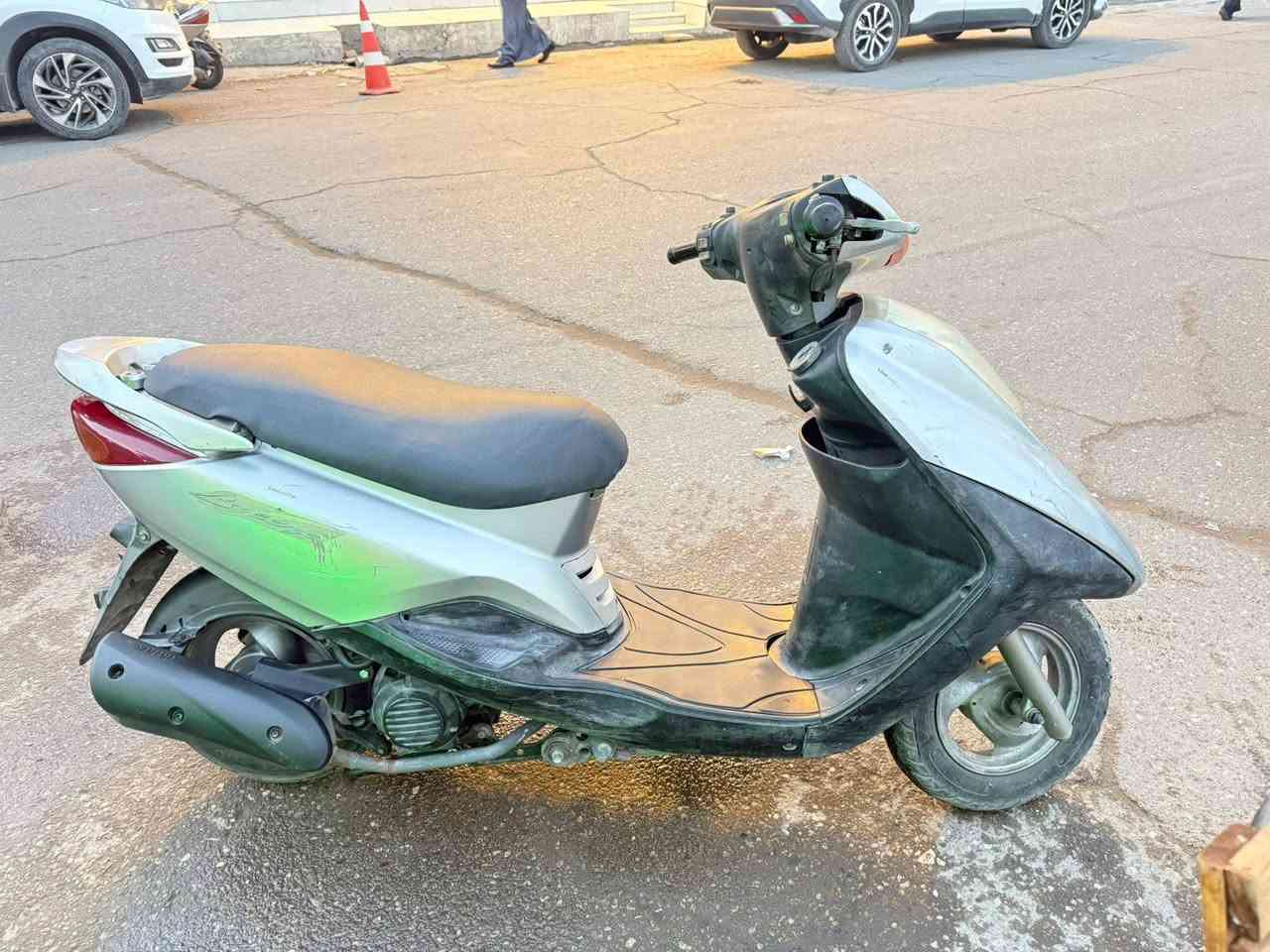 دراجة بريز لايت عالي نضيفة زوج تايرات مكينة خير من الله نكره سلف هندر كهربائيات السعر 555 وبيه مجاال حك الجيه مكاني شارع حيفا قرب البيروتي او العطيفيه جسر الحديد ***********
