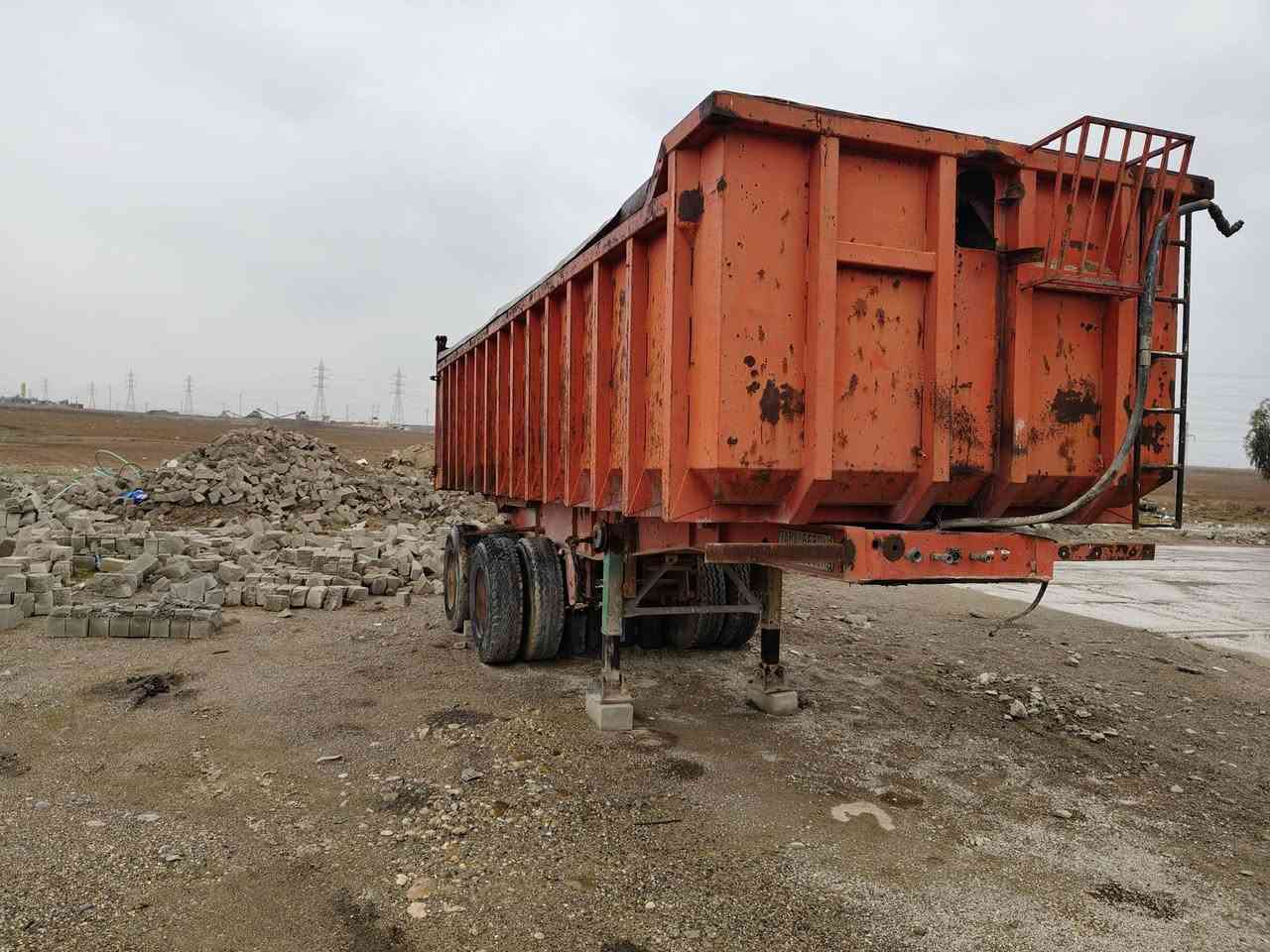 السلام عليكم 
بودي بحاره للبيع سويدي 
جاهز ع شغل طخم تاير بودي نضيف 
 مكانها الموصل الكسك 
السعر 75$بيها مجال 
*********** كورك 
‏‪0770 164 1953‬‏ اسيا
