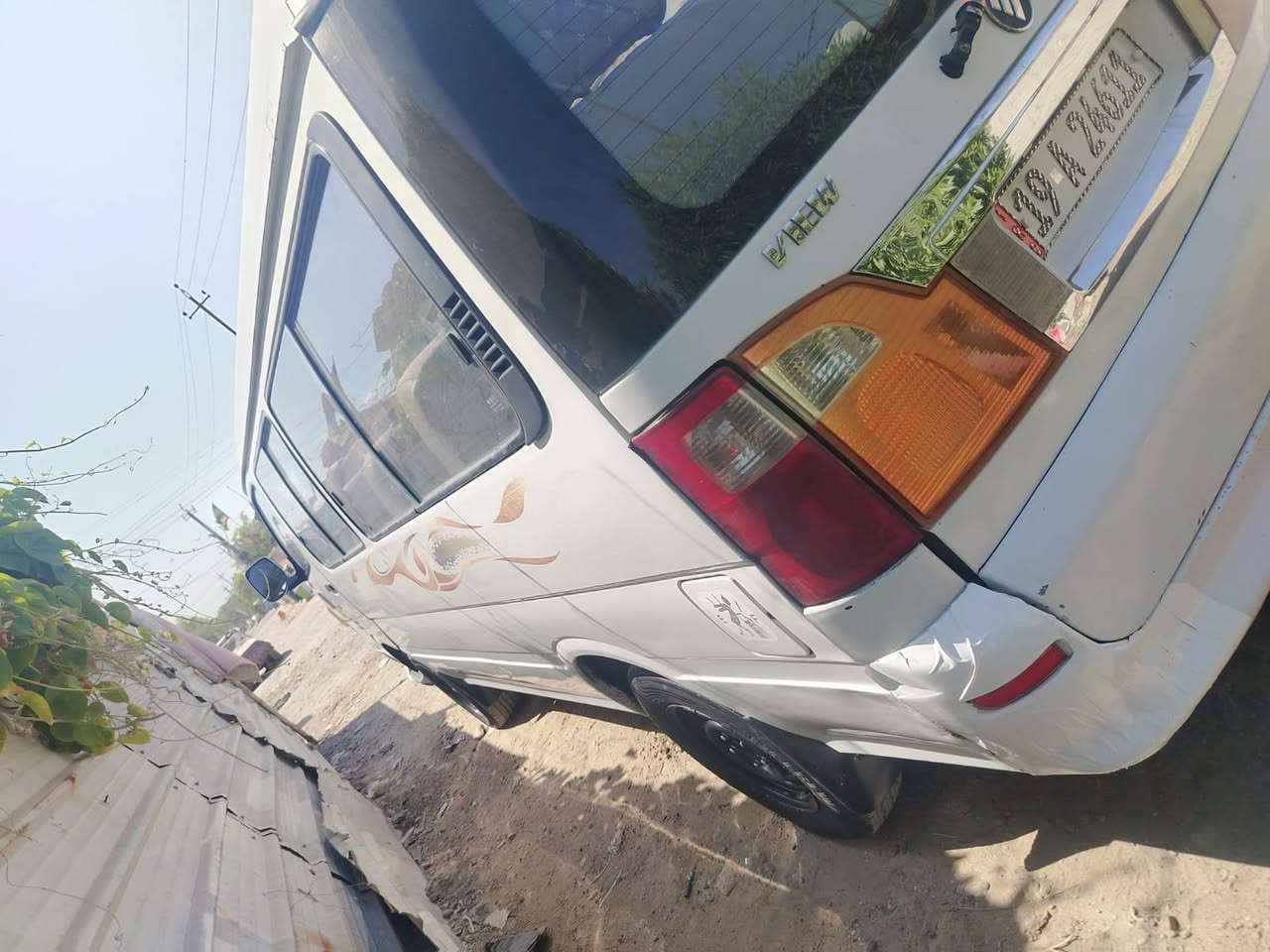 سلام عليكم شباب سياره فتون موديل ٢٠١٦ رقمها كربلاء بسمي تحويل ثاني يوم مكينه وكير جدد سياره بلاديه بيها دوس الاماميه يرادلهن تبديل خط سياره نجف كربلاء بكان السياره الشعله رقم ***********
