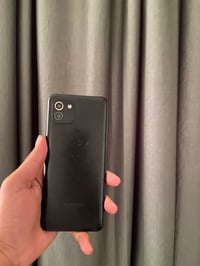 ذاكرة ٦٤ • شاشة مكسورة • اللمس شغال