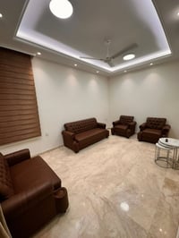 🏡 شقة مؤثثة للإيجار 📍 المنصور / المتنبي ✦ غرفتا نوم ✦ طابق أول  📞 0775...