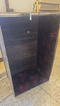 صندوق صاج بلوك • رفوف كاملة • نظيف جداً