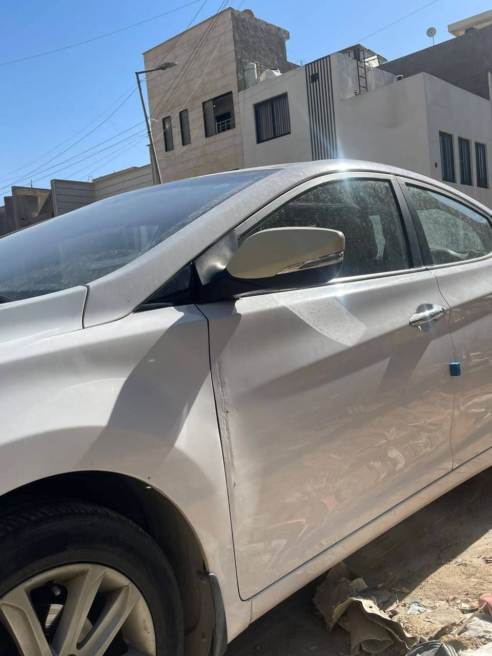 النترا للبيع ٢٠١٦ خليجي بيها طخه ( بدايه البنيد ومصبوغ سبب ابو الغاز بارد يعني وبالباب مال سايق بارد، خفيف وتكحيل موضح، بالصوره) سياره كلش حلوه تاخذها ربع متصرف تبريد، منظومه كامله ثلج ❄ مكينه ٢٠٠٠ كفاله كير كفاله خير من الله رقم جديد تحويل مباشر شرط السعر ١٢٨ بيها مجال بسيط كلش كلش ( جماعت تعليقات اعبرو منشوري لان اهينكم ميعجبك لتعلق) مكاني الاعظميه 
***********
