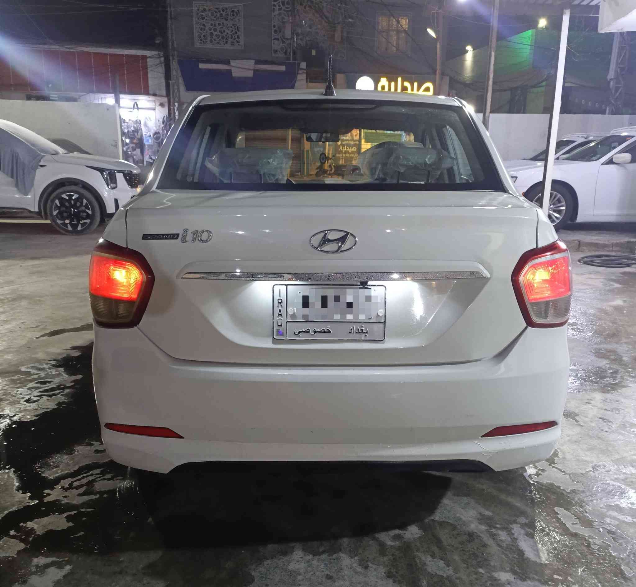 اسلام عليك
 هونداي i10 خليجي 2016 صندوك رقم بغداد السياره على حاله الوكاله من جميع النواحييي
- كير محرك برغي مامفكوك بيهه 💯
-صدر امامي خلفي جديد 💯
-تبريد ثلج تدفئه 💯
-تخم تاير جديد 💯
-شاشه كامره دواره اصليه 💯
-نظام التحكم بالمازدات ارتفاع ونزول
السياره نظيفه بمعنى الكلمه مواصفاتهه حلوه  وسياره ماناقصهه برغي بالواقع احلى من الصور تجي وتفحص بعينك ... انصبغ بيهه قطعتين فقط اثر شخوط خباثه الله شاهد بدون دواخل والسونر موجود بصور... رايدهه  84 وبيهه مجال قليل حك الجيه الشراي يتصل 
📞*********** مكاني بغداد /الكريعات
