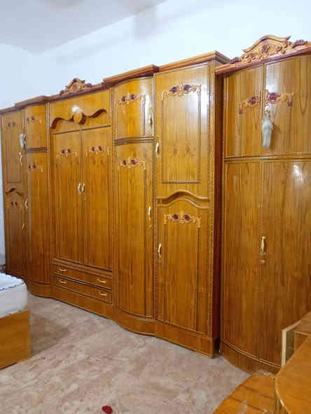 غرفت خشاب البيع كنتور (6) ابواب  طابقين نضافه فول والغرفه بل واقع حاه من التصوير المكان شطره         (.  ***********  . )
