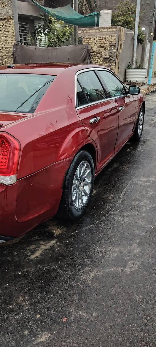 موديل 2012 سياره جاهزه وخير من الله ظررها خشم الجاملغ الايمن والايسر بدون داخل بدون لغد بدون فتح بنيد تشتري ع سونار مكان السياره بابل السعر اتصل وبيك خير وتدلل ***********
