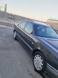 مارسيدس ام عيون ٣٢٠ELEGANCEموديل ٩٦ رقم بغداد انكليزي بسمي بدون صبغ اب...