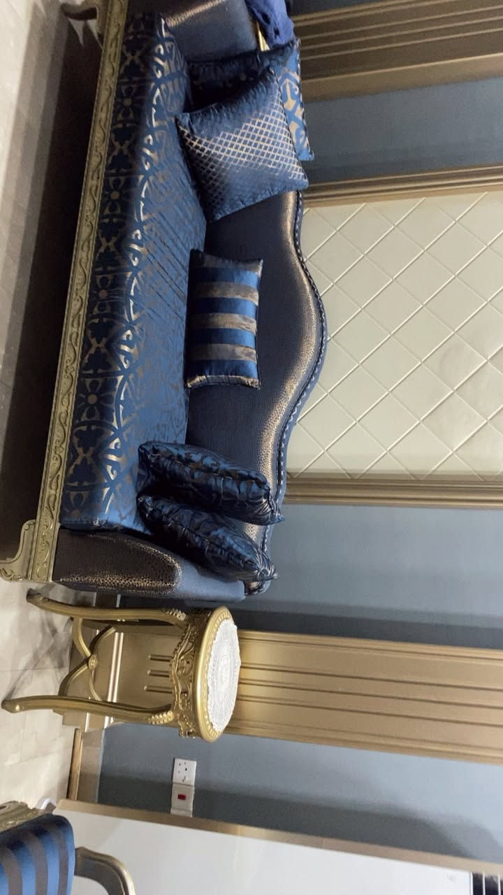 السلام عليكم… تخم جديد من المختار سنتر ٨ مقاعد بمليون وربع


**إذا كنت صاحب هذا الإعلان وتريد حذفه لأي سبب، رجاءا أرسل رسالة إلى الدعم الفني**