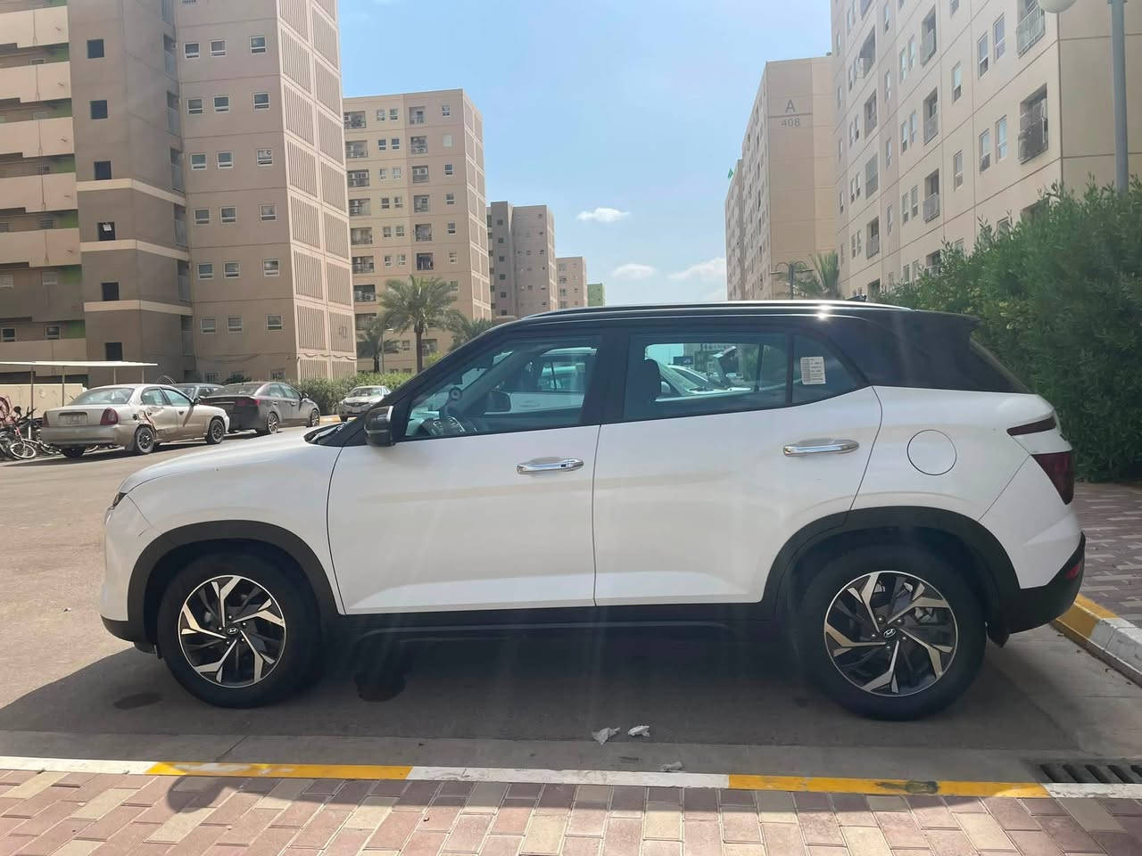 للبيع :هيونداي كريتـا موديل2024
فول مواصفات 
بصمه وتشغيل عن بعد 
بصمه ابواب 
4انضمه قياده ايكو .
سبورت. نومال. سمارت.
لايت زنون وبكلايت لد 
بنوراما السياره تو كلر 
كاميره خلفيه دواره. شاشه ايباد 
ابل كار بلي واندرويد اوتو 
عداد سرعه ديجتال متغير وي نضام القياده 
تحمكات ستيرن فول 
هاند بريك بصمه كهربائي 
اوتو هولد 
كير 8نمر 
تبريد قطعتين 
شفتات بلستيرن 
سستم صوت bes
حساسات خلفيه اماميه 
سياره خير من الله واقتصاديه ومناقصها شي 
بيها ضربه بل جامغ وبخشم البنيد ومرجعيها بارد وموجوده صور ضربتها ماشيه 70kmالف رقم بغداد بأسمي تحويل ثاني يوم 
الشراي يخابرني علا هاذ الرقم ***********
