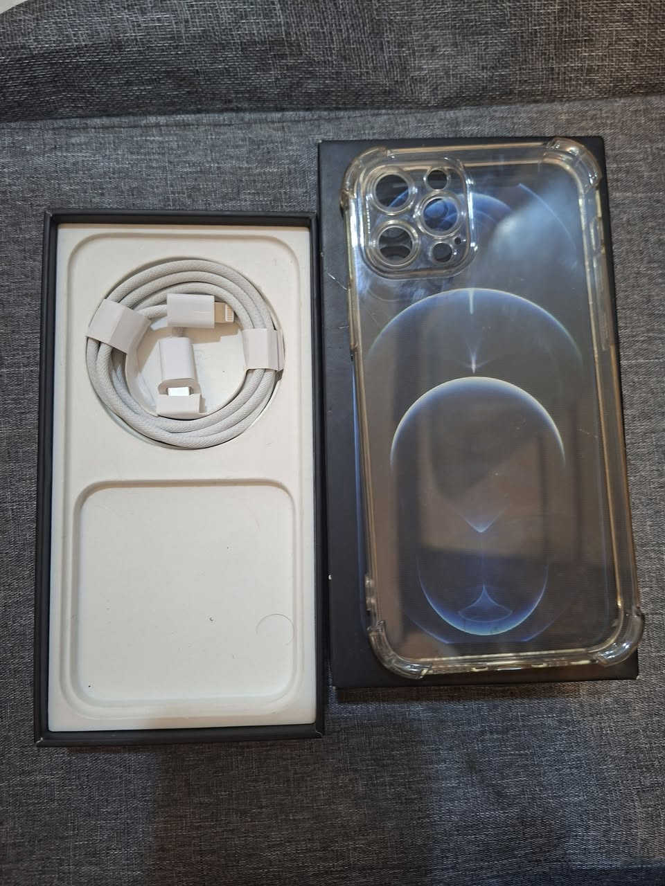 ايفون 12 برو
ذاكره 128
مبدل شاشه وشاصي نوعيات ممتازه
كامل ملحقات مع كفر حماية
السعر 300
رقم ***********

