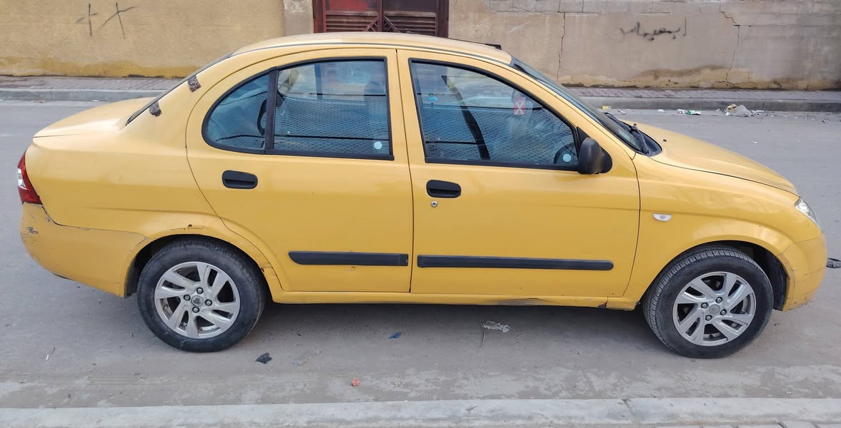 سياره طيبه موديل ٢٠١٥ باسمي مكفوله من الصبغ والتبديل كير ومحرك وحداديه بحاله جيده جدا دواخل وكاعيه جديد تخم تاير السعر ٣٨ ورقه مكاني بغداد اتصال بالرقم ***********
