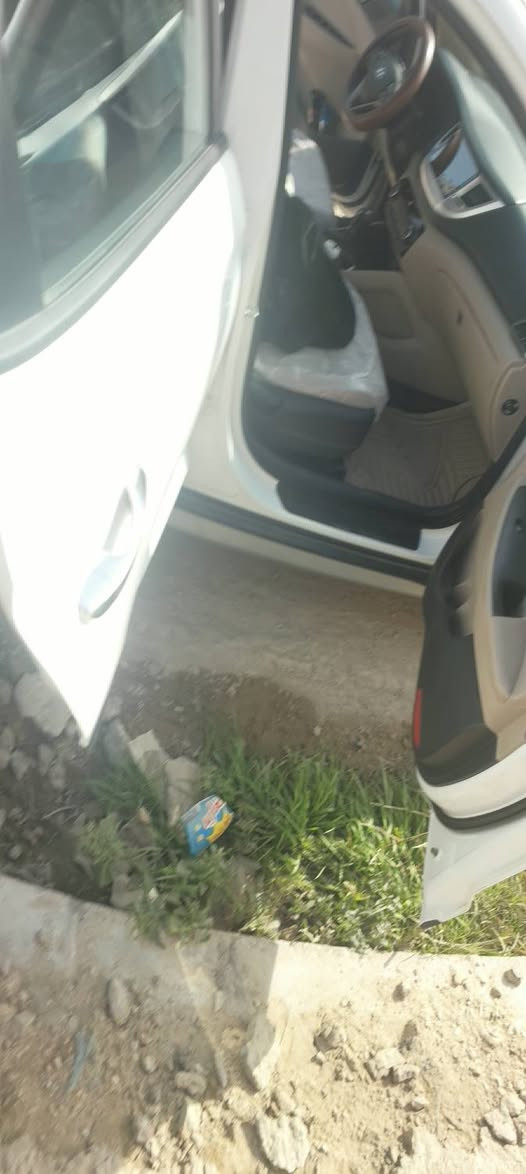 السلام عليكم للبيع توسان خليجي موديل 18 ماشيه ١٠٥ حداديه جديده وتخم تاير كير مكينه بلادي السياره بدون نقص فقط جامه البكلايت مكسوره رقم اربيل الجديد باسمي مكان السياره نجف كوفه بدون حادث داخلي بيها تخريب ذابين عليها بطش اربع قطع السعر 160 وبيها مجال بسيط 
***********
***********
