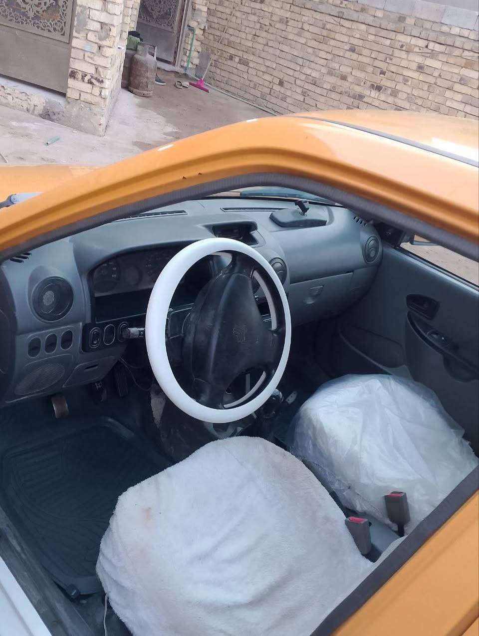 سلام عليكم
سايبا  رقم بغداد مشروع وطني ثاني يوم مداور 
مديل 2017 كفالة عامه فقط بيها شبر صبغ بل جاملغ الامامي
كير ومكينه وحداديه وتخم تايرات سنويه ل 29
 هيئه غرامات جاهزه من كلشي 
 
مكاني الديوانيه
للاستفسار ***********
