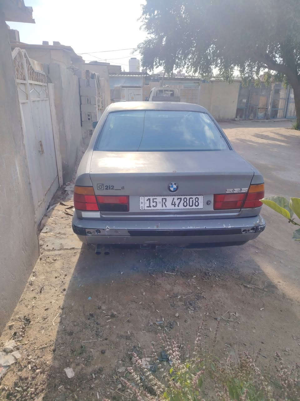 سلام عليكم بي ام ٥٣٥ مكينه جديده كير حاويه مفتوح تبريد شغال سياره البلاد رقم انبار بسمي دولي هزه جديده السعر ٤٥ وبيها مجال مكان كربلاء رقم الهاتف *********** واذا اكومراوس
