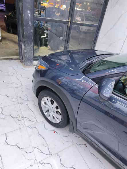 للبيع توسان كله علئ وضع الشركة ماادير الا بانزين محسن  ودهن درجه اولئ 2019 مكينه GDI مواصفات رادار توقف ذاتي حادثها مرفق بالصور عندي وكاله عامه من صاحبها يعني انا احولها وصاحبها موجود 3اشهر تصير حره معوقين الشراء يتصل عالرقم***********حسين
