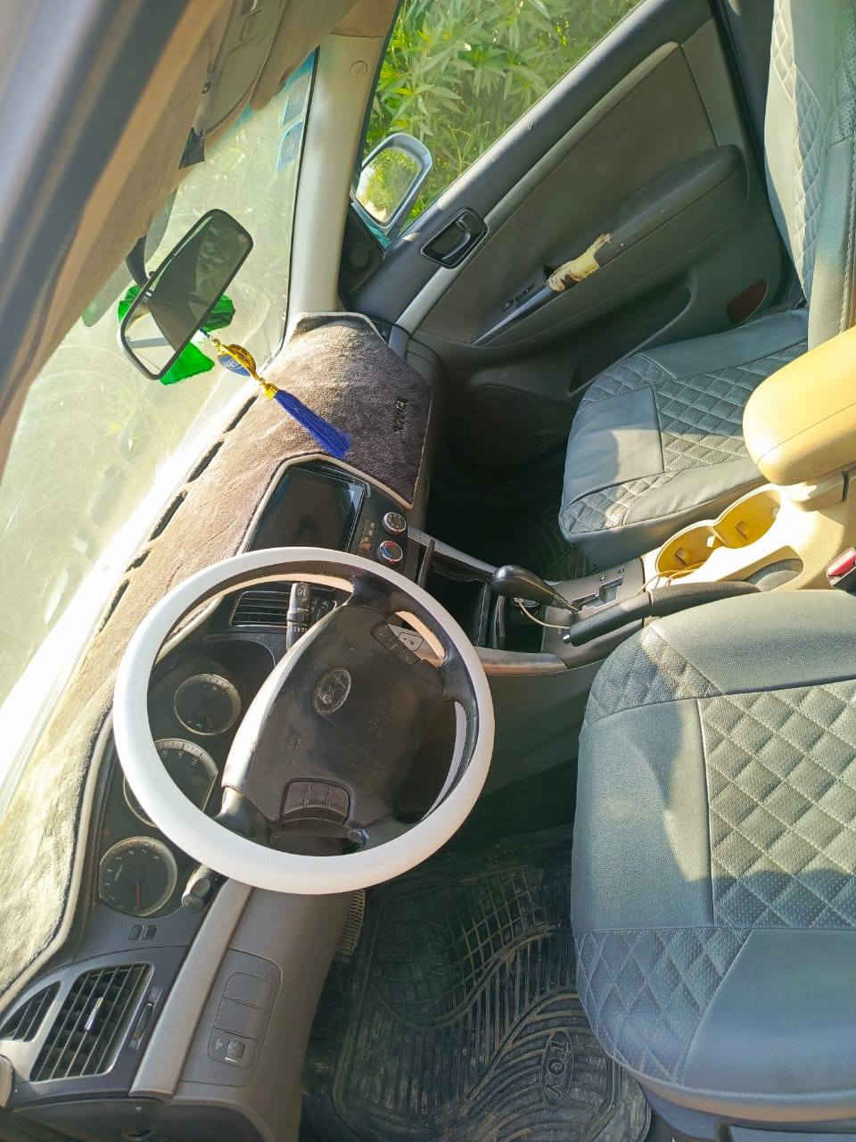 السلام عليكم عندي سوناتا مقدس موديل ٢٠٠٩ خليجي مكينه ٢٤٠٠ وكير وتبريد خير من الله حادث جاملغ خلفي فقط مصبوغه حزام حداديه ٧٠ ٪اي استفسار اتصل على رقم *********** مكان سياره كربلاء طوريج
