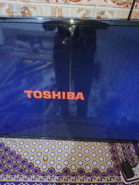 شاشه حجم 50 اصليه توشيبا المصري هو الكوبي ضمان من اي شي مكفوله
ملاحظه مكلف بنشر 
عنوان زبير 
***********
