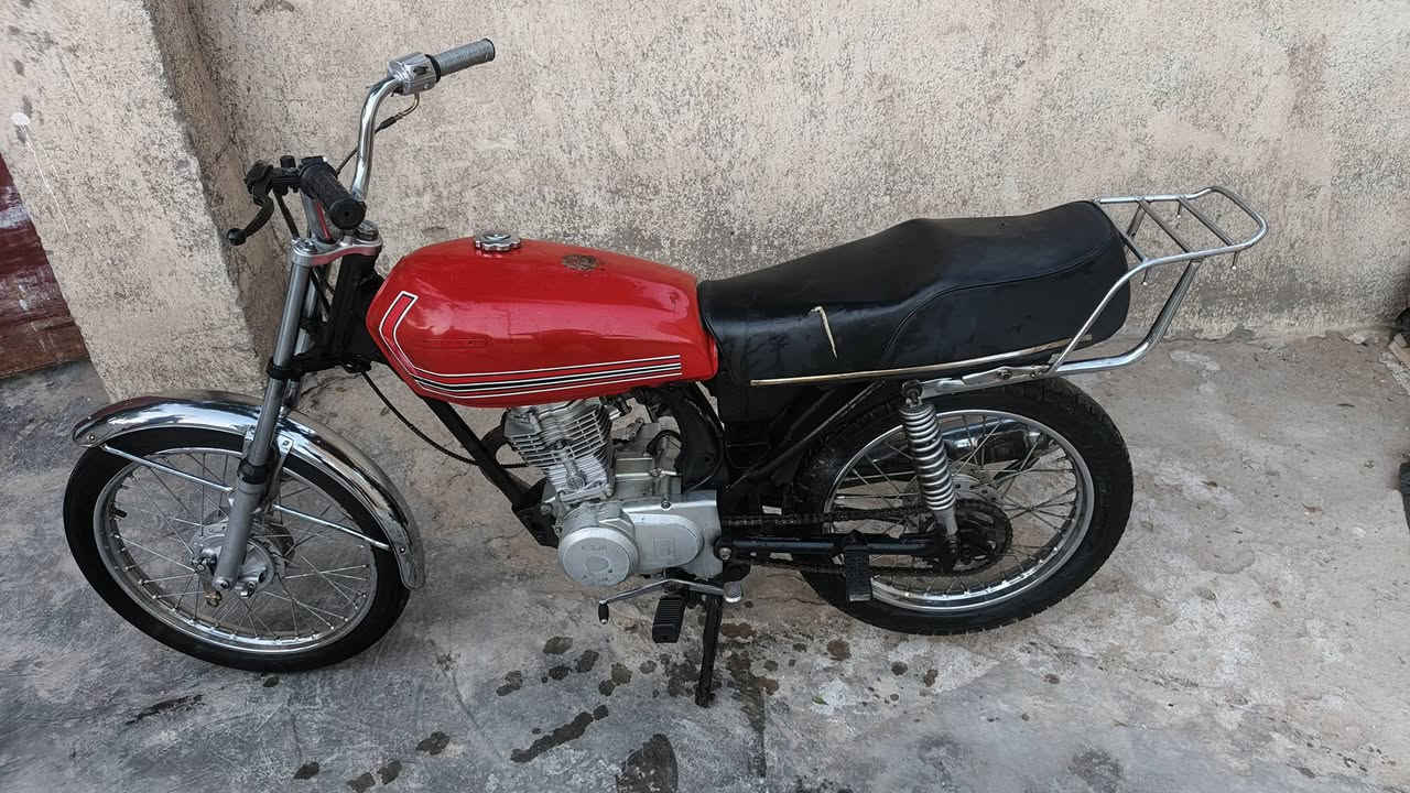 سلام عليكم دراجه للبيع بدون 
سعره 400 مكاني البتيره النواضم 
***********
