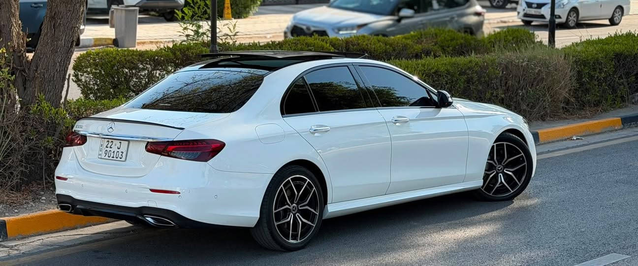 السلام عليكم
مرسيدسE350 AMG
موديل 2022
وارد امريكي صبغ ربع البنيد بدون دواخل ايرباك ستيرن وبرده راجع سستم اصلي 
ماشيه 33 الف ml
فول مواصفات 
السياره جديده ومابيها نقص برغي
مغلفه bbf سنويه تضليل  
السعر 37 وبيها مجال 
مكاني اليرموك 
***********
