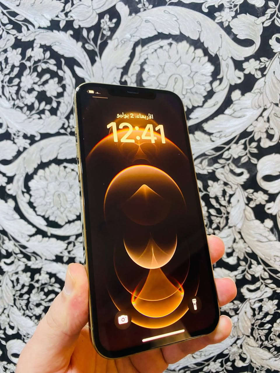 ايفون 12 برو ماكس نسخة الشرق الاوسط
ذاكرة 256

البطارية 79

سعر 375 سعر نهائي اتصال *********** خاص مغلق
